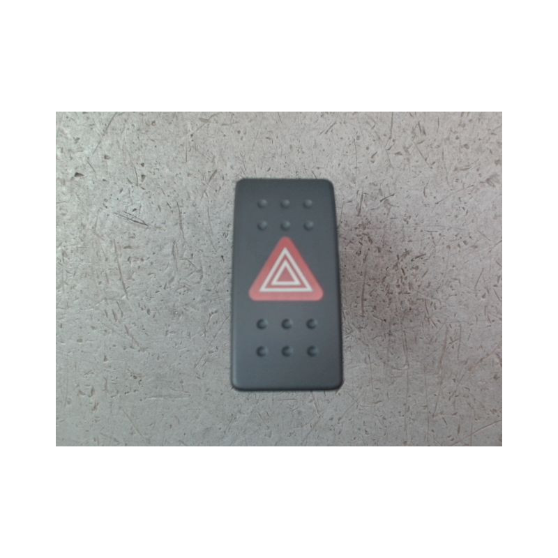 BOUTON DE WARNING SUZUKI SWIFT III 2005-2011