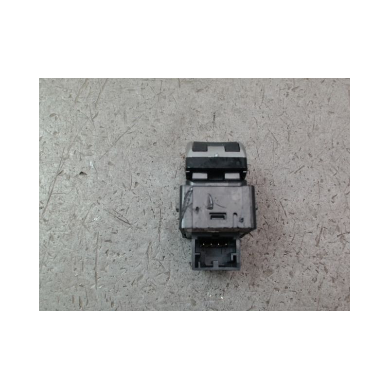 COMMANDE LEVE-GLACE PORTE ARD AUDI A3