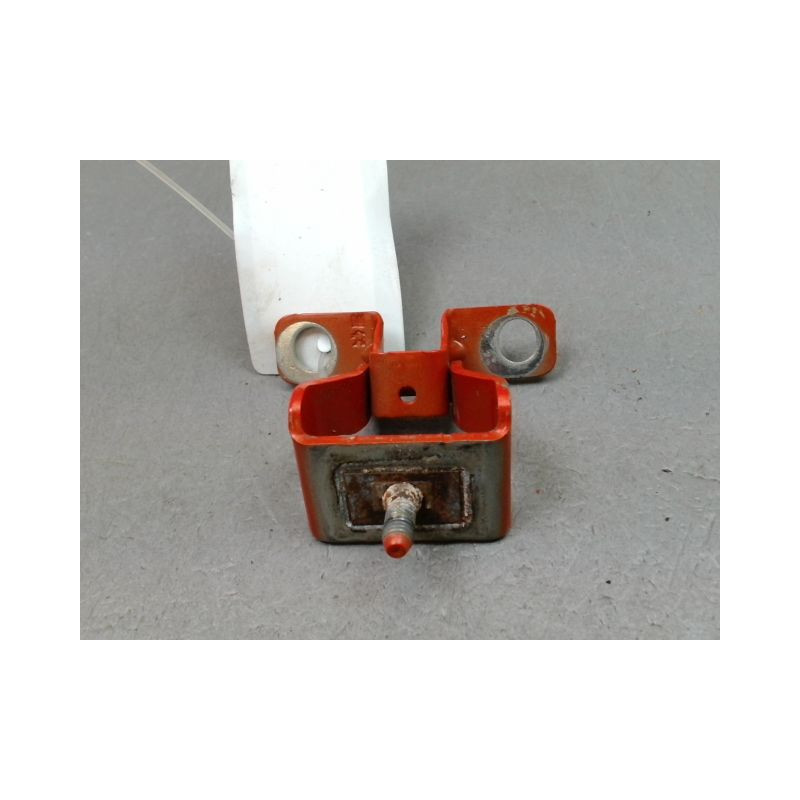 CHARNIERE HAYON D OPEL CORSA 2010-