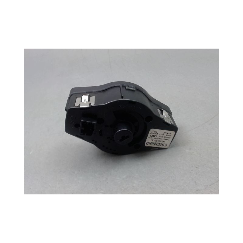INTERIEUR COMMANDE PHARES AUDI A4 BERL. III Phase 1 (8K) 2008-2011