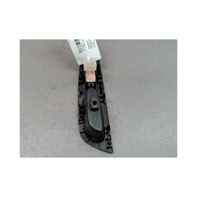 COMMANDE LEVE-GLACE PORTE ARG NISSAN X - TRAIL 2004-