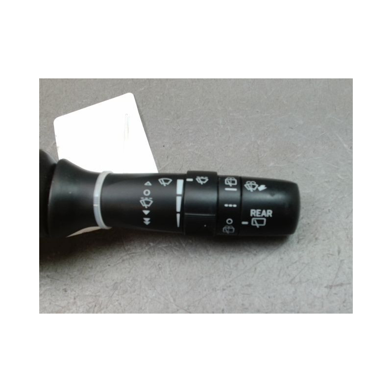 COMMANDE ESSUIE GLACE TOYOTA PRIUS 2004-
