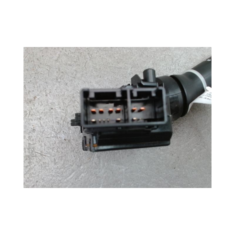 COMMANDE ESSUIE GLACE TOYOTA PRIUS 2004-