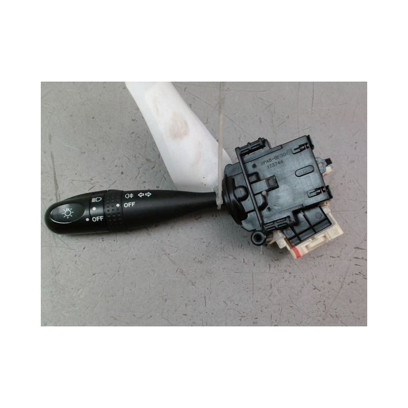 COMMANDE ECLAIRAGE SUZUKI SWIFT III 2005-2011