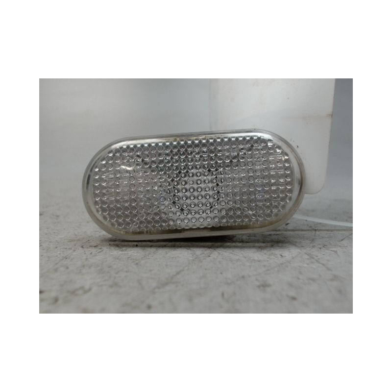 REPETITEUR AILE DROIT RENAULT KANGOO
