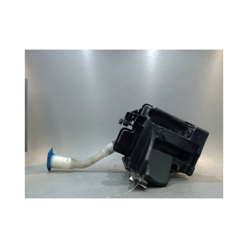 RESERVOIR LAVE-GLACE AVANT AUDI A1