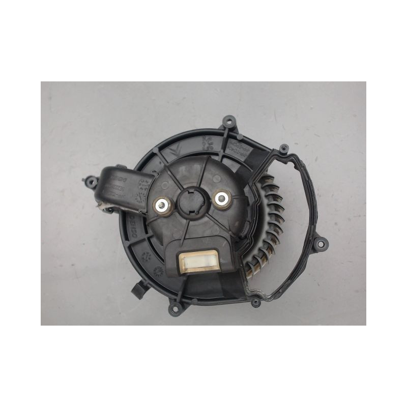 MOTEUR VENTILATEUR CHAUFFAGE PEUGEOT PARTNER