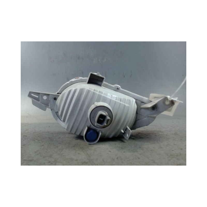 FEU RECUL DROIT TOYOTA YARIS II 2010-
