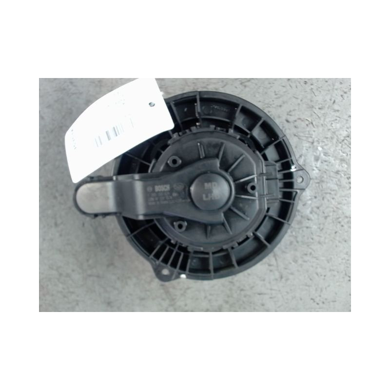 MOTEUR VENTILATEUR CHAUFFAGE KIA CEE-D
