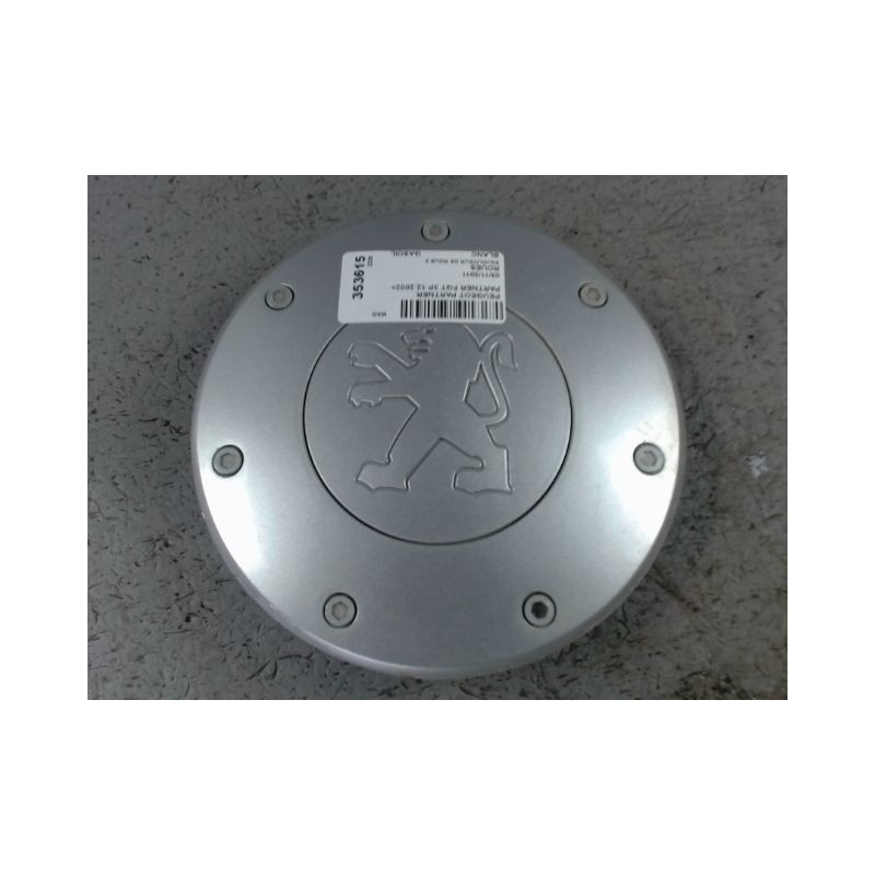 ENJOLIVEUR DE ROUE PEUGEOT PARTNER FGT 2002-
