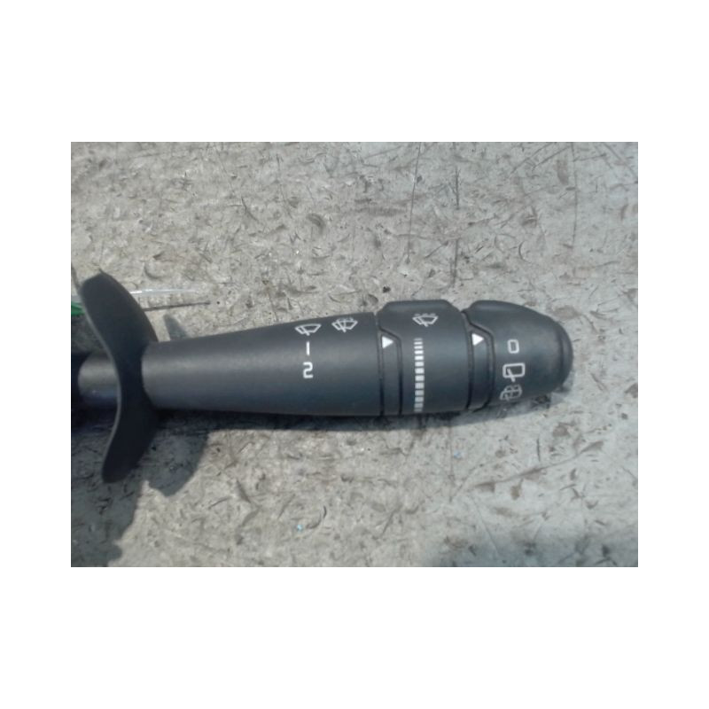 COMMANDE ESSUIE GLACE RENAULT TWINGO 2 2010-