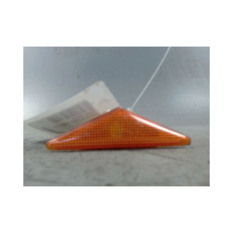REPETITEUR AILE GAUCHE FORD FOCUS CLIPPER 98-04
