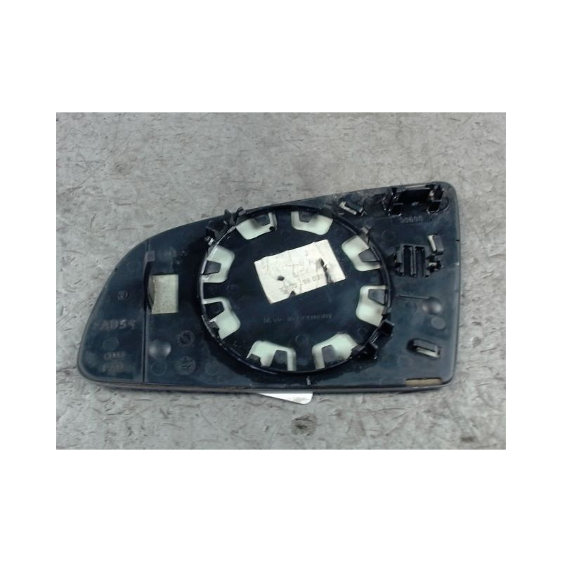 GLACE RETROVISEUR EXT D AUDI A3 2003-