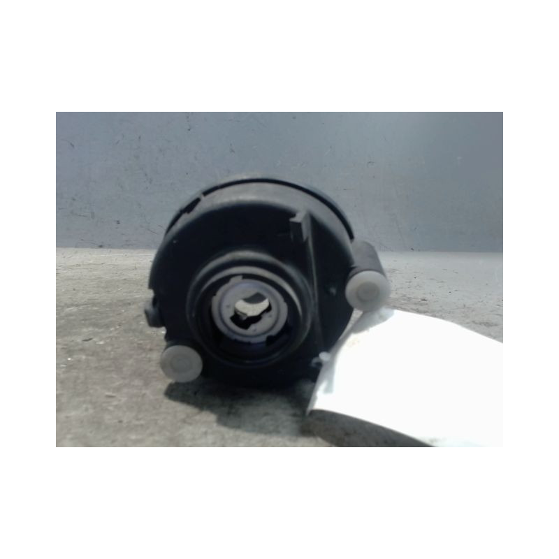 PHARE ANTIBROUILLARD AVANT GAUCHE RENAULT LAGUNA 98-2000