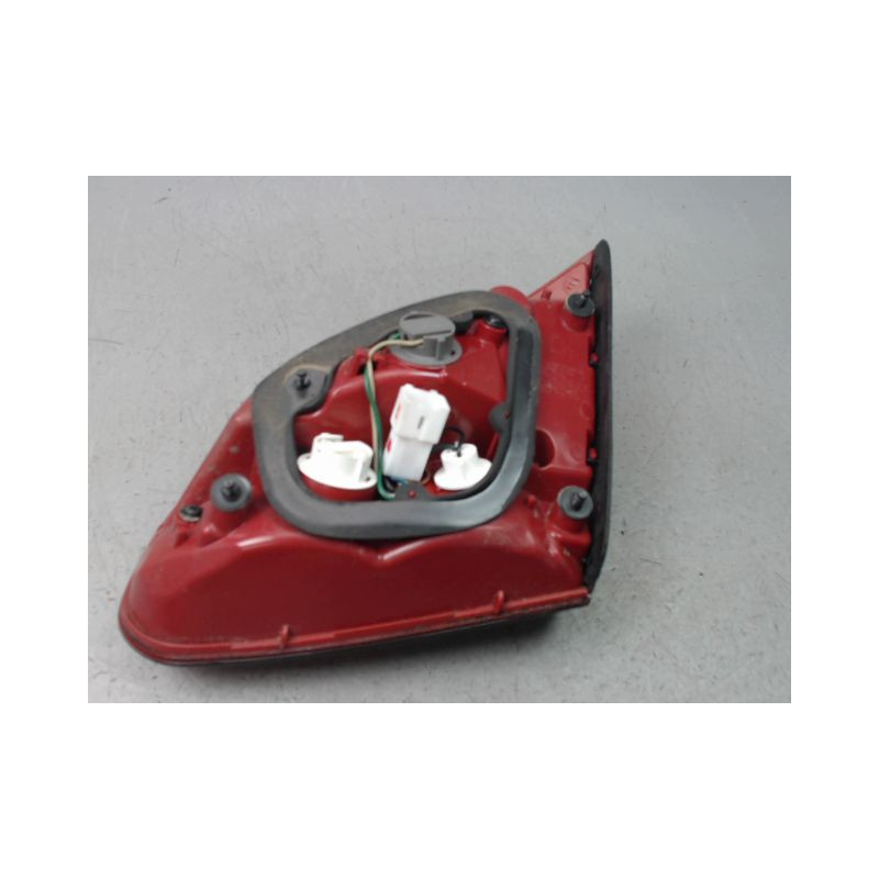 FEU ARRIERE INTERIEUR GAUCHE KIA CEED