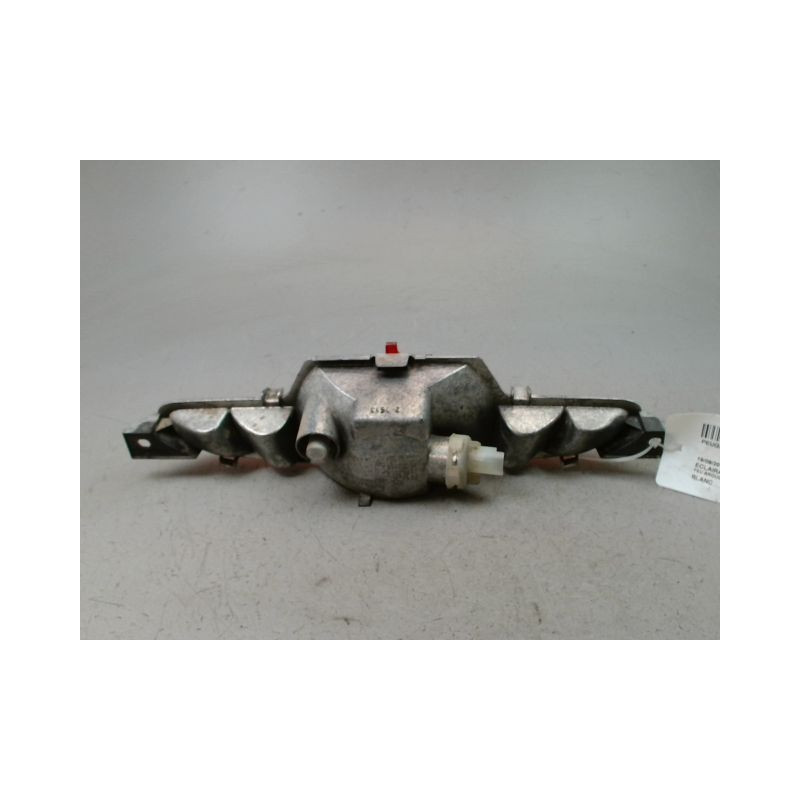 FEU BROUILLARD CENTRAL ARRIERE PEUGEOT 208