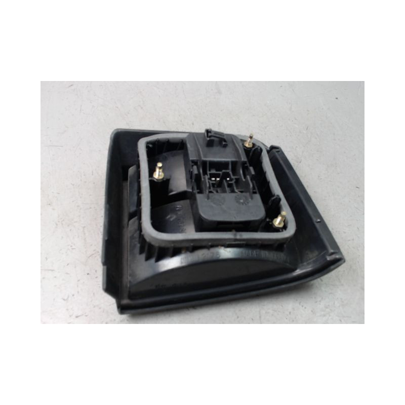 FEU ARRIERE GAUCHE  RENAULT R21 BERL. Phase 2 1989-1994