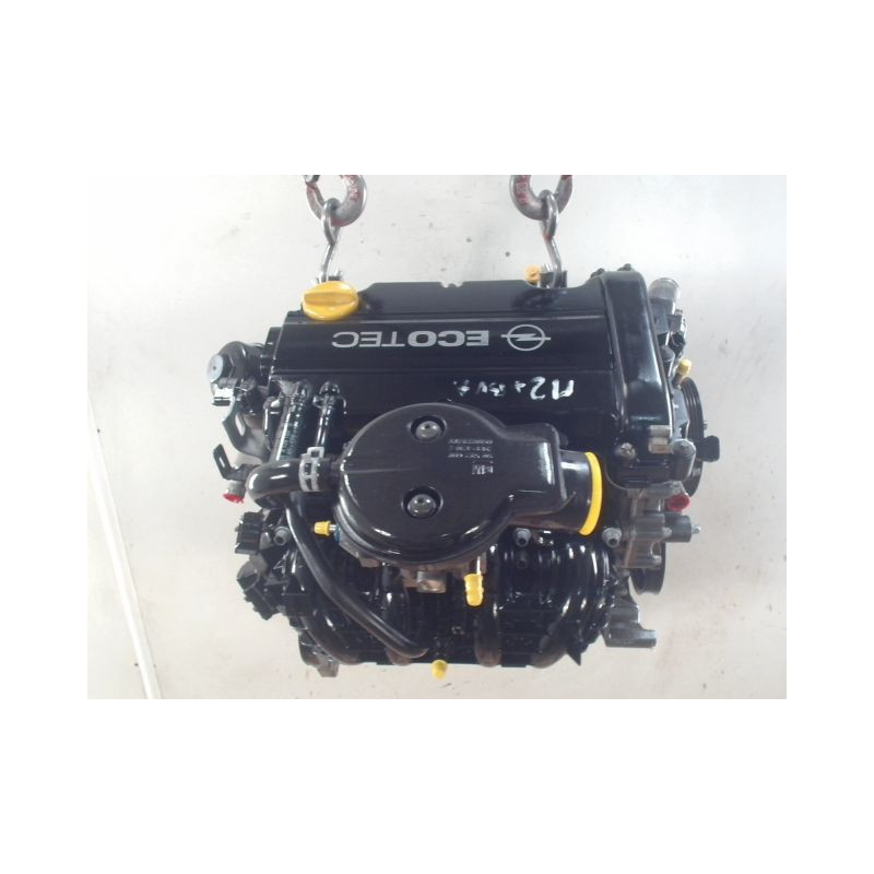 MOTEUR ESSENCE OPEL CORSA 1.2 