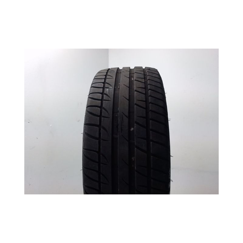 Pneu TIGAR HIGH PERFORMANCE 215 45 16 90 V