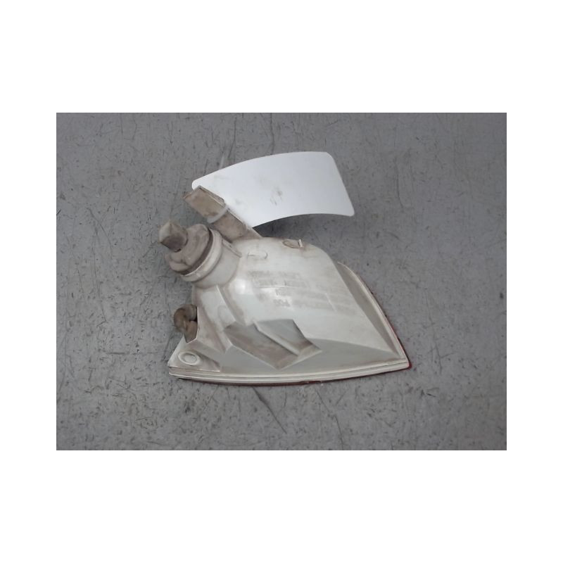 FEU BROUILLARD ARRIERE GAUCHE FORD FOCUS 98-04