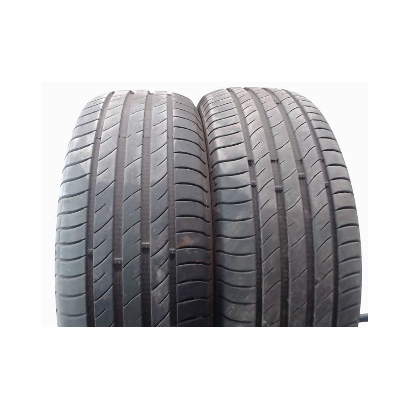 Paire de pneus DELINTE DS2 215 60 16 99 V