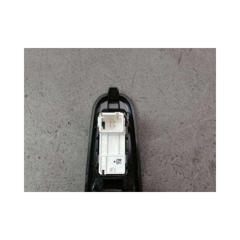 COMMANDE LEVE-GLACE PORTE ARD CITROEN C3 2009-