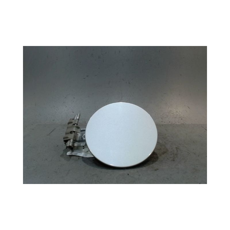 VOLET DE TRAPPE CARBURANT TOYOTA VERSO
