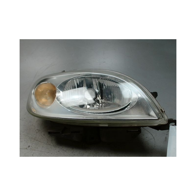 PHARE DROIT CITROEN SAXO 99-