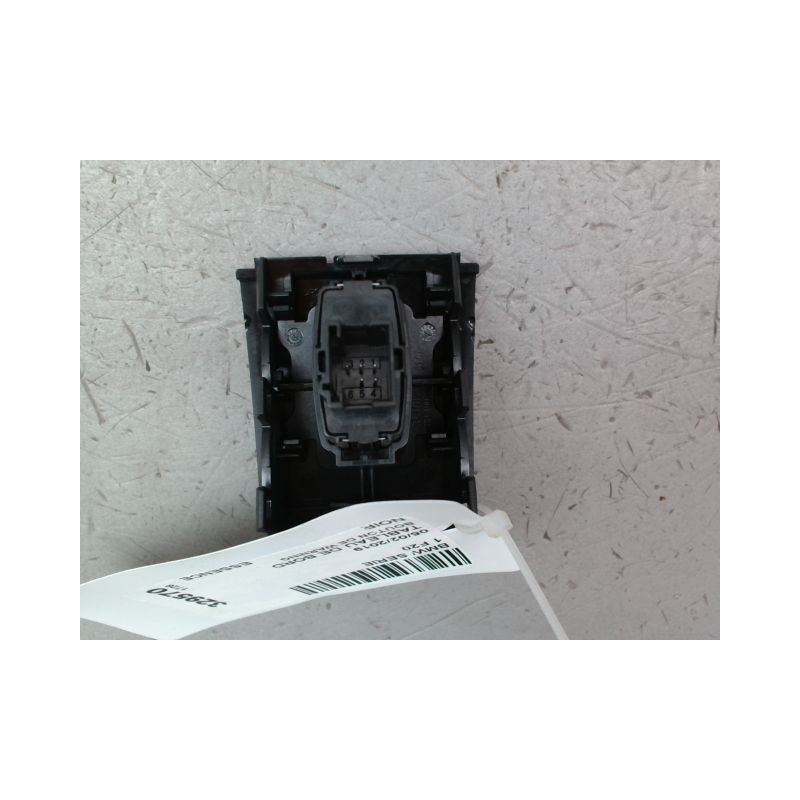 BOUTON DE WARNING BMW SERIE 1 II (F20/F21) 2011-...