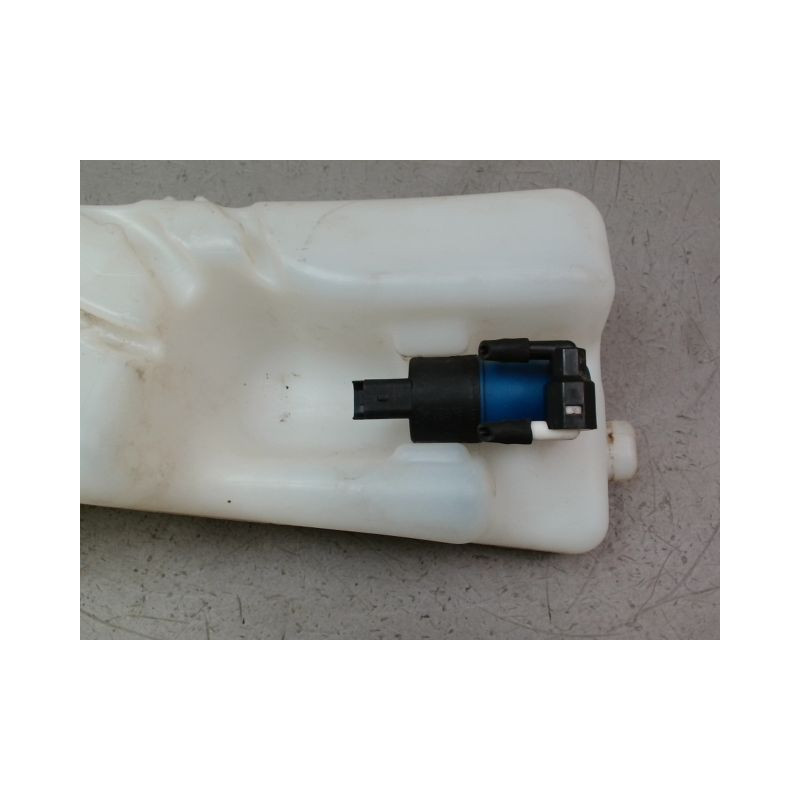 RESERVOIR LAVE-GLACE AVANT RENAULT CLIO III Phase 1 2005-2009