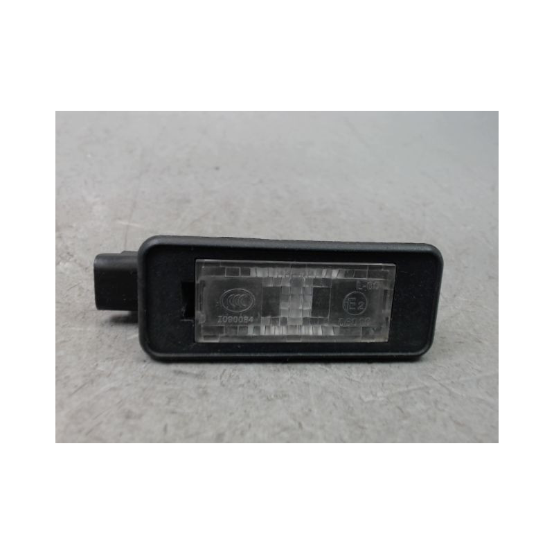 ECLAIREUR PLAQUE DE POLICE DROIT PEUGEOT 208 Phase 1 2012-...