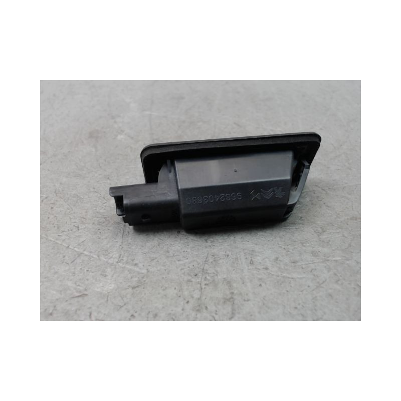 ECLAIREUR PLAQUE DE POLICE GAUCHE PEUGEOT 208 Phase 1 2012-...