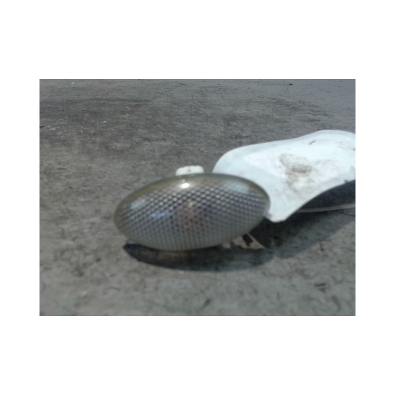 REPETITEUR AILE DROIT PEUGEOT 307 2001-2005