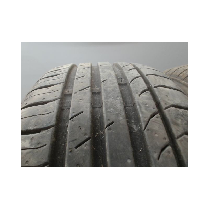 Paire de pneus TRAZANO ZUPERECO Z-107 215 55 16 97 W