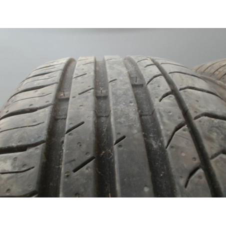 Paire de pneus TRAZANO ZUPERECO Z-107 215 55 16 97 W