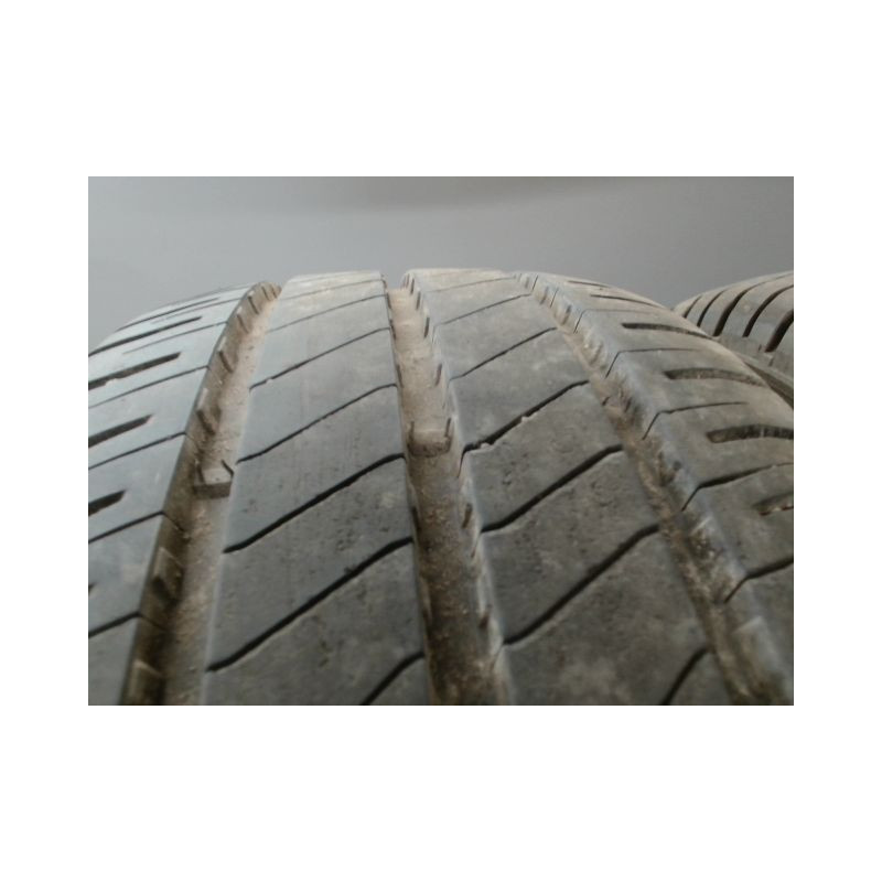Paire de pneus MICHELIN AGIILIS 3 215 65 16 109 T