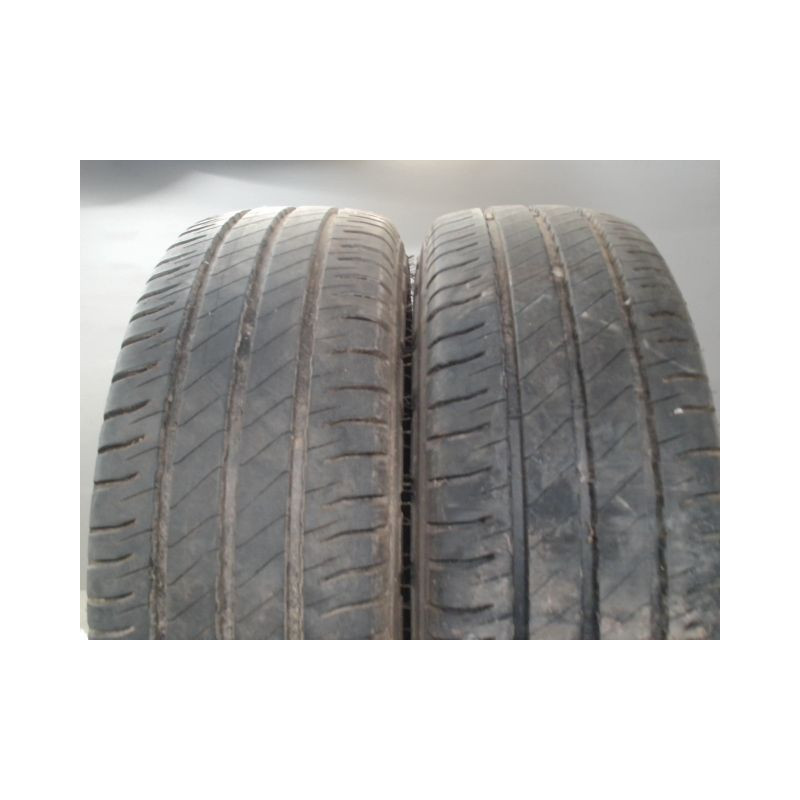 Paire de pneus MICHELIN AGIILIS 3 215 65 16 109 T