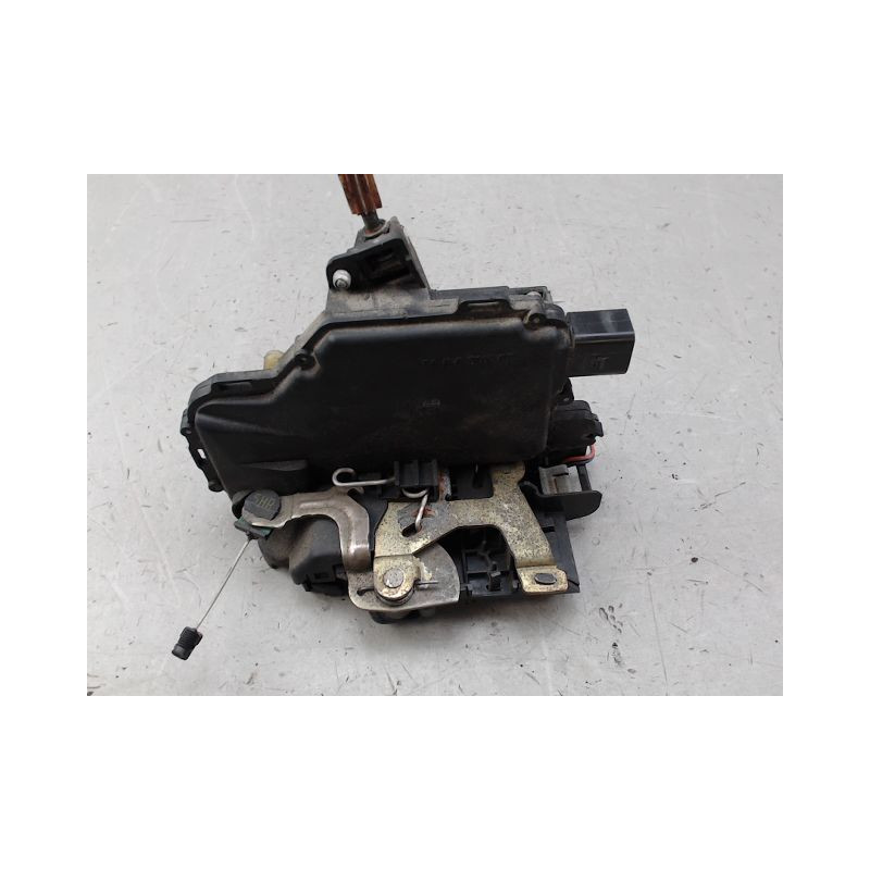 SYSTEME CONDAMNATION ARRIERE DROIT SEAT LEON