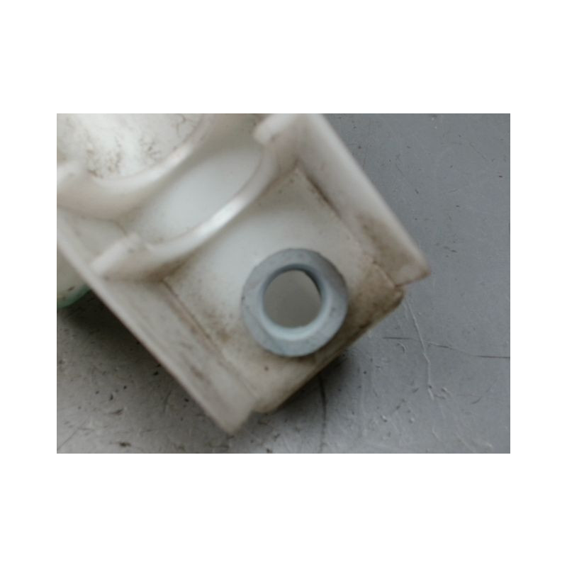 RESERVOIR LAVE-GLACE AVANT NISSAN NOTE