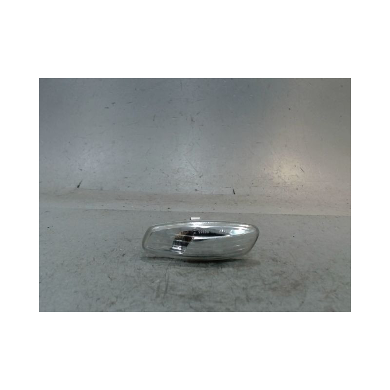 REPETITEUR RETROVISEUR GAUCHE PEUGEOT 207