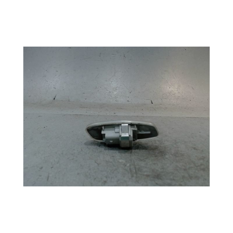 REPETITEUR RETROVISEUR GAUCHE PEUGEOT 207
