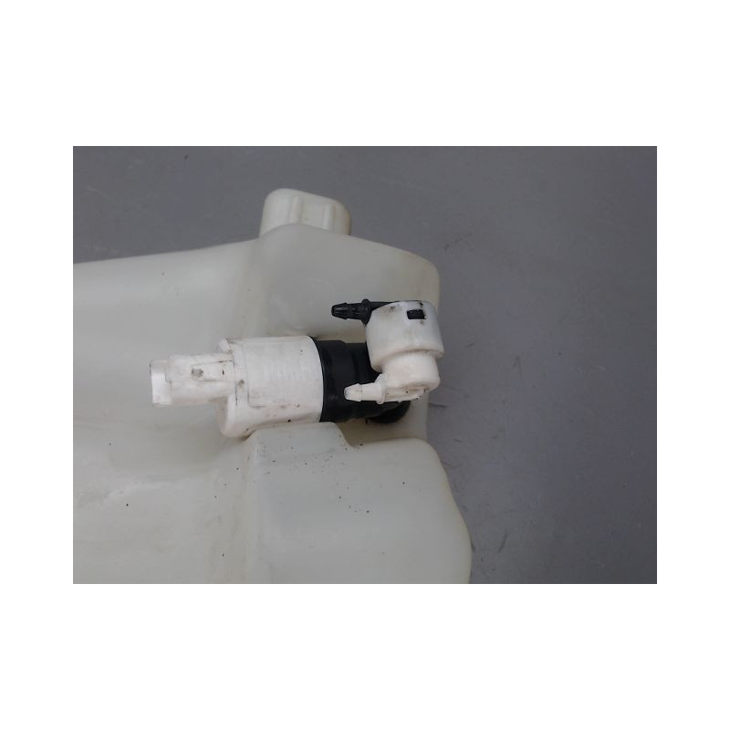 RESERVOIR LAVE-GLACE AVANT CITROEN C4