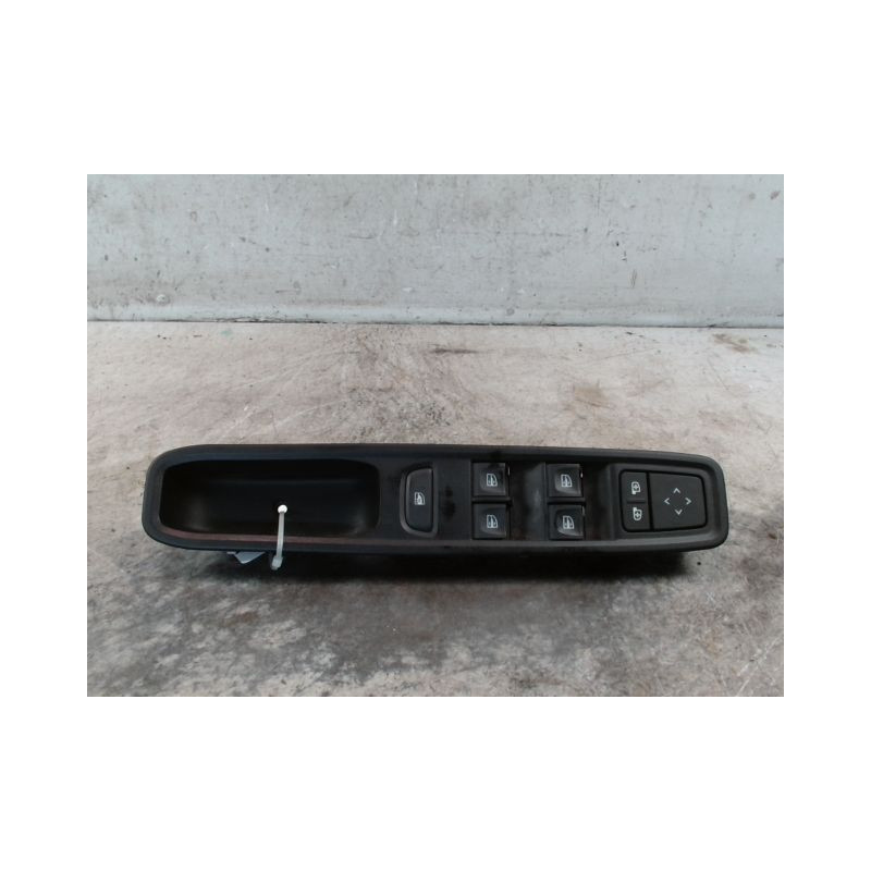 COMMANDE LEVE-GLACE PORTE AVG DACIA SANDERO 2008-