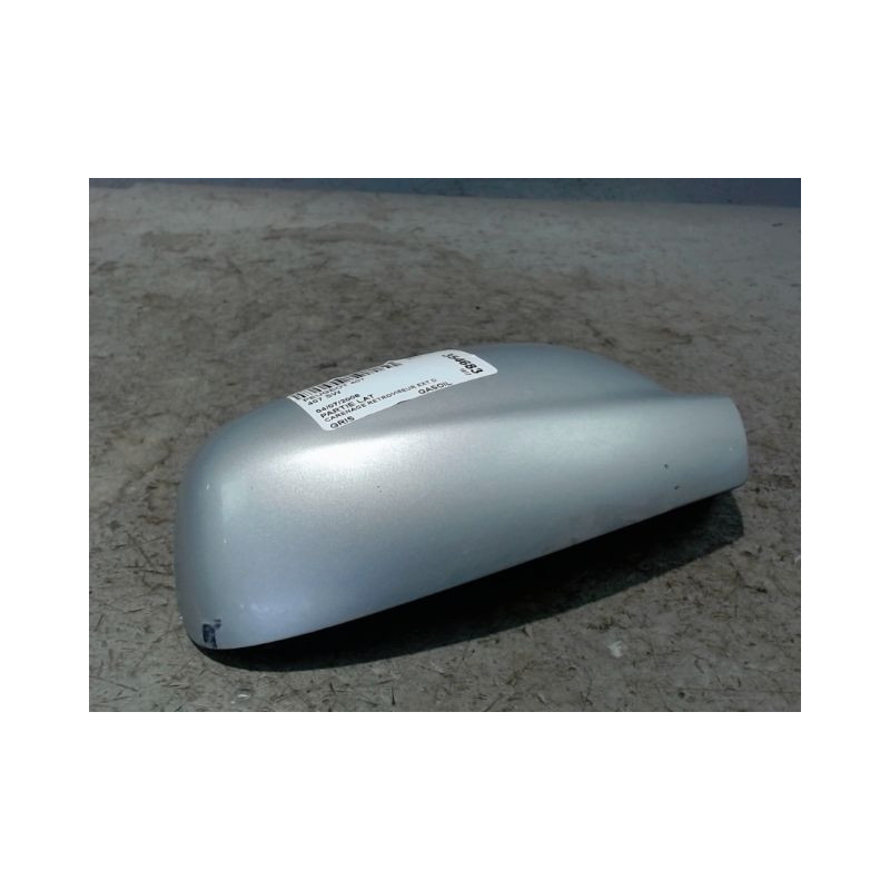 CARENAGE RETROVISEUR EXTERIEUR DROIT PEUGEOT 407 SW