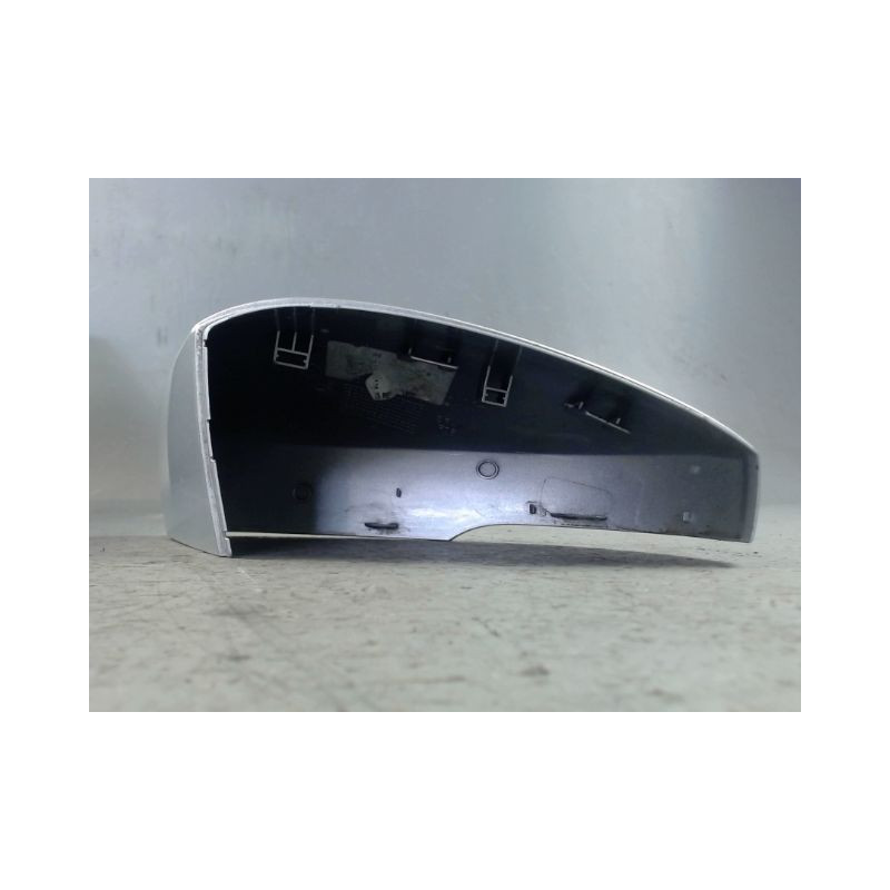 CARENAGE RETROVISEUR EXTERIEUR DROIT VOLKSWAGEN POLO 2005-