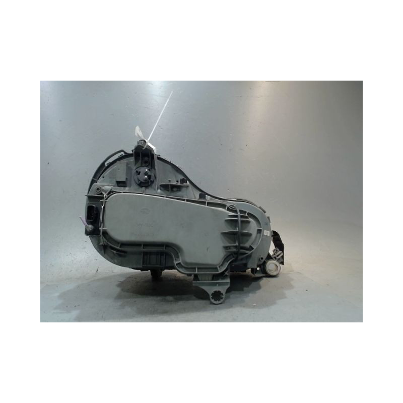 PHARE GAUCHE MERCEDES E220