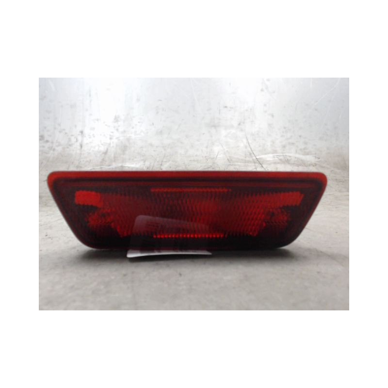 FEU BROUILLARD CENTRAL ARRIERE NISSAN JUKE