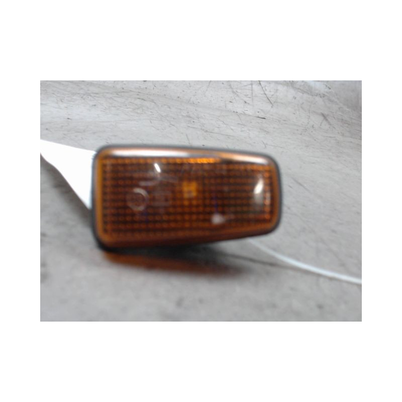 REPETITEUR AILE DROIT CITROEN ZX 94-98