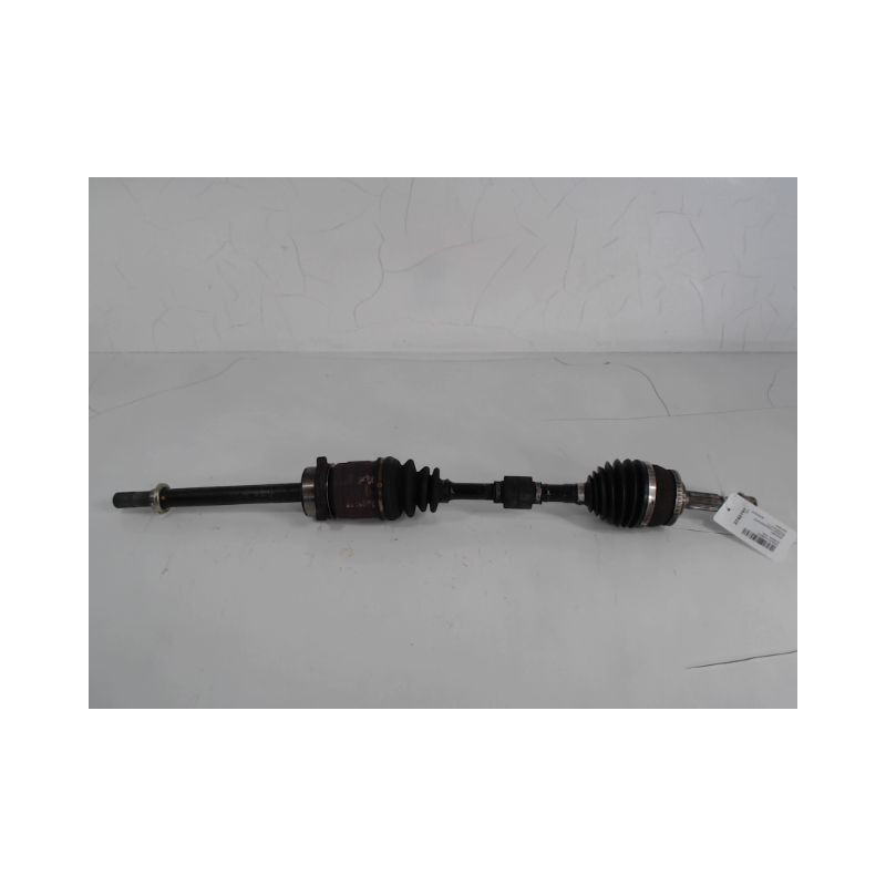 TRANSMISSION AVANT DROIT NISSAN ALMERA TINO 2.0