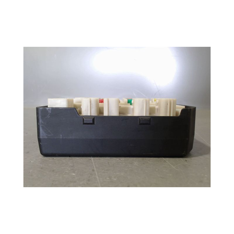 BOITE A FUSIBLES RENAULT MEGANE